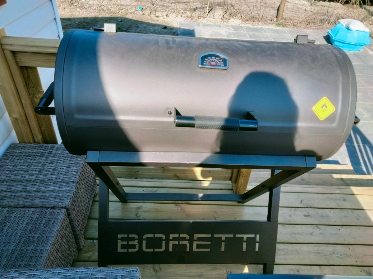 Bj Chalets - De Rug 3 - Vakantiepark Lauwersoog - Luxe Chalet Met Vaatwasser En Inloopkast! Vroege Incheck! Met Airco! Eksteriør bilde